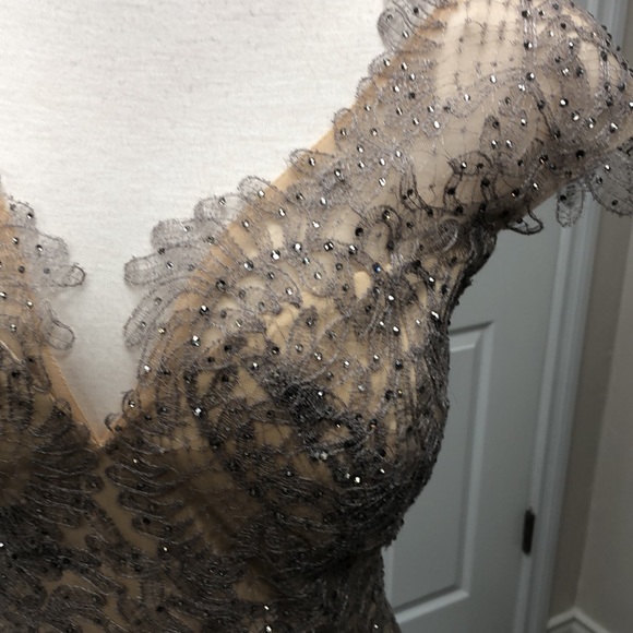 Elegant long evening dress - Picture 3 of 8